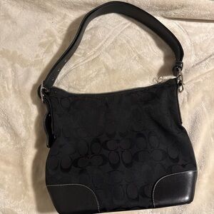 coach  Shoulder Bag